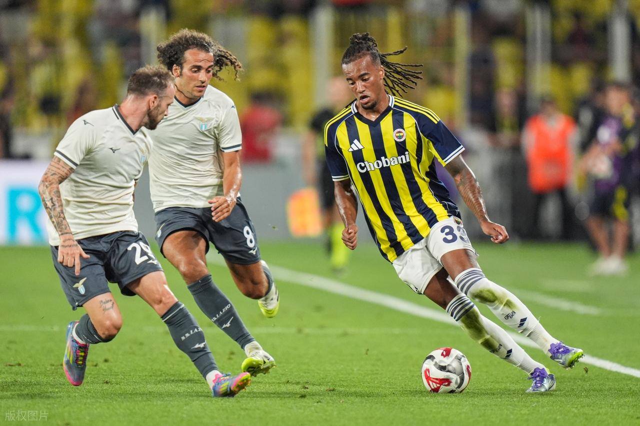 体育数据分析-关于关键时刻费耶诺德调整名单以备欧联，外线爆发环节打磨，更衣室稳定，轮换策略成焦点的信息